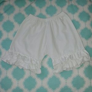 *SOLD* White Ruffle Shorts
